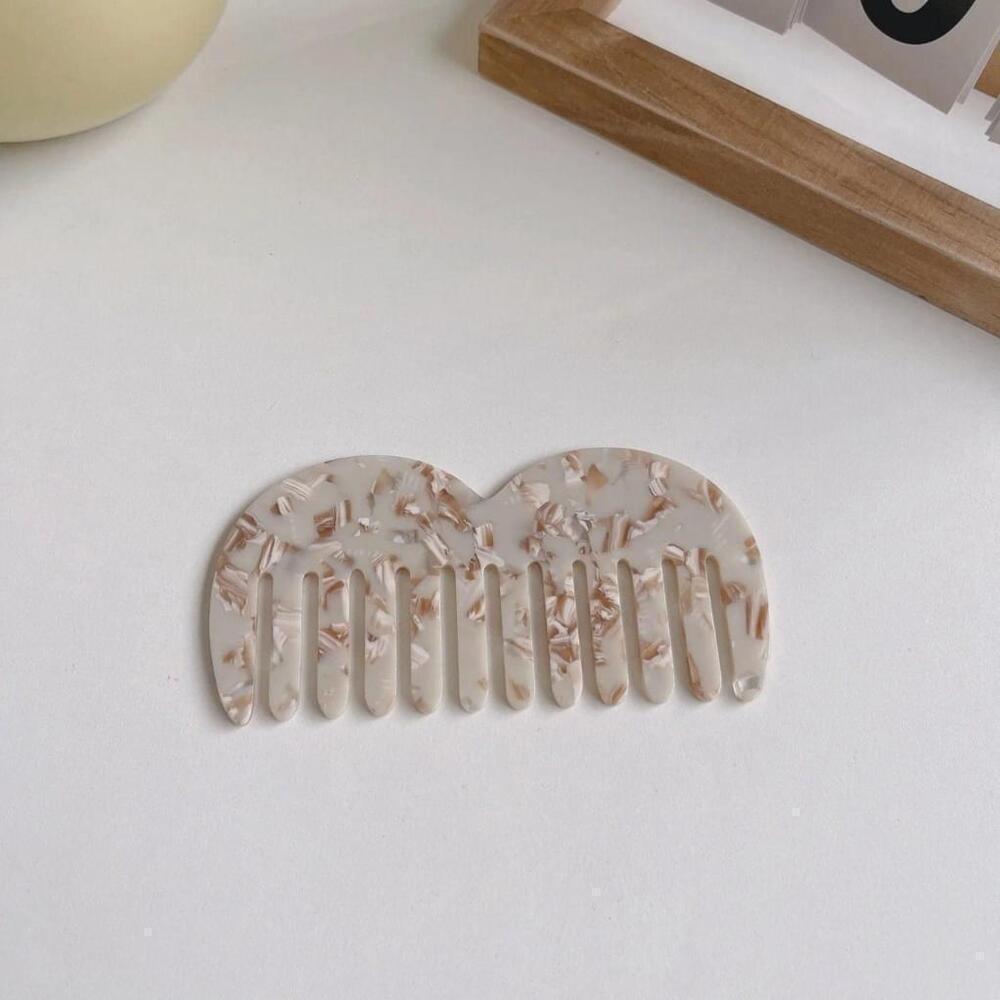 Block M Shaped Hair Comb In Abstract Pattern